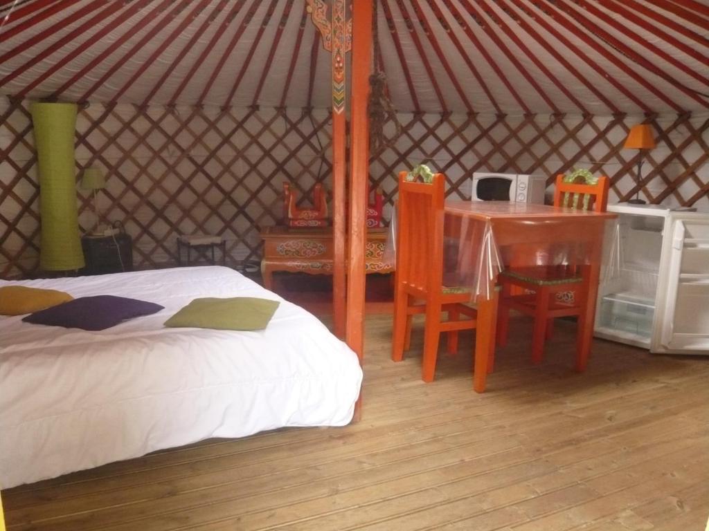 Village De Yourtes Campsite Beaussais Sur Mer