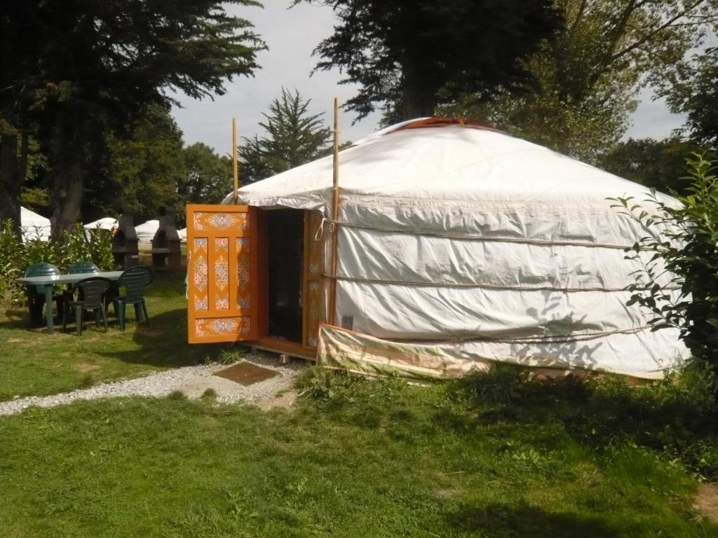 Campsite Village De Yourtes